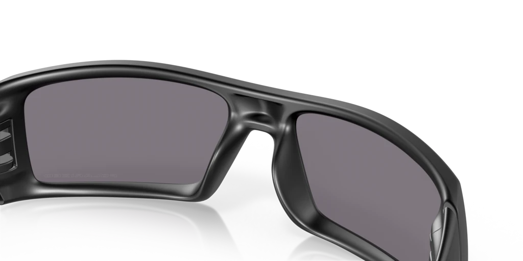 Oakley OO9014 11 122 61 Güneş Gözlükleri